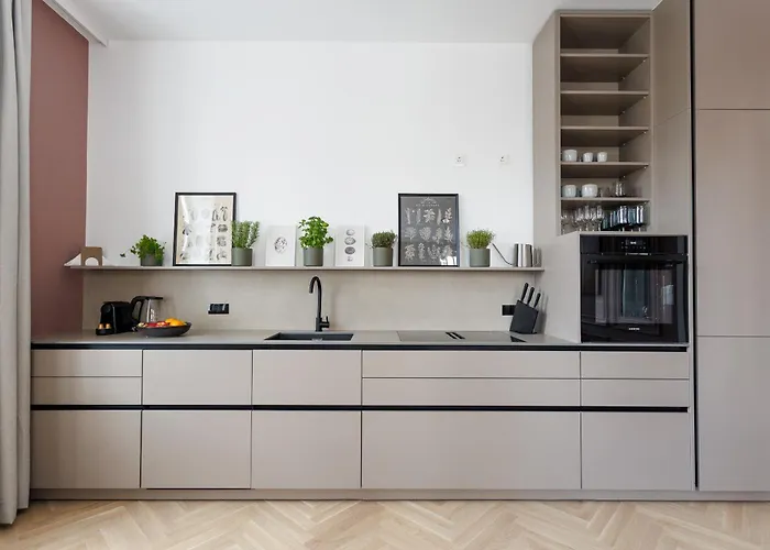 Urban Hideaway Apartment *