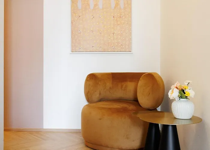 Apartment Urban Hideaway *